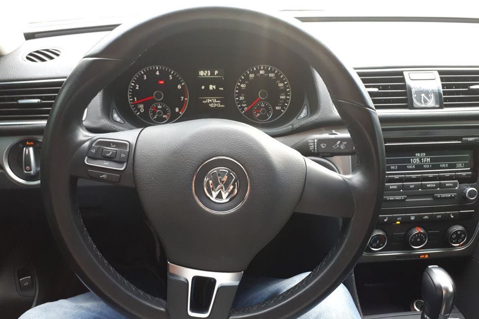 Продам Volkswagen Passat B7 2014 года в Донецке