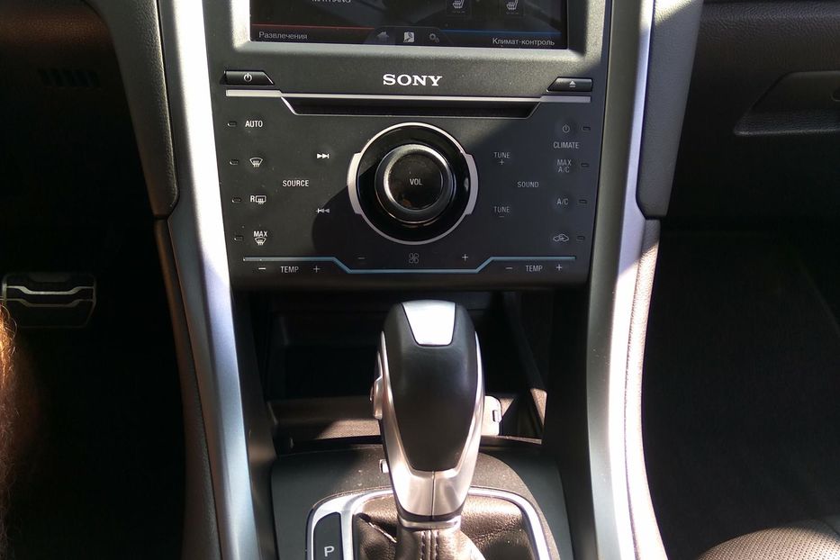 Продам Ford Fusion Titanium Plug-in 2014 года в Одессе