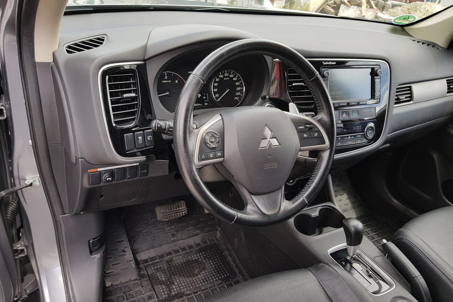 Продам Mitsubishi Outlander 2014 года в Тернополе
