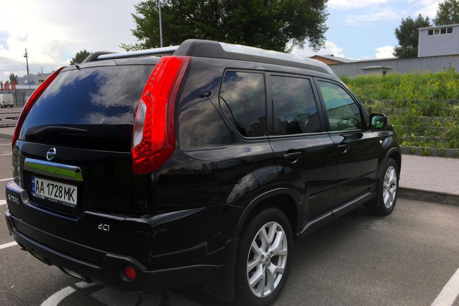 Продам Nissan X-Trail 2.0 TD AWD  2012 года в Киеве