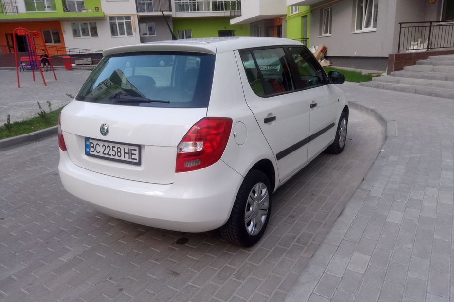 Продам Skoda Fabia HATCHBACK 2012 года в Львове