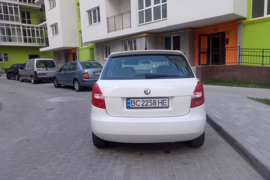 Продам Skoda Fabia HATCHBACK 2012 года в Львове