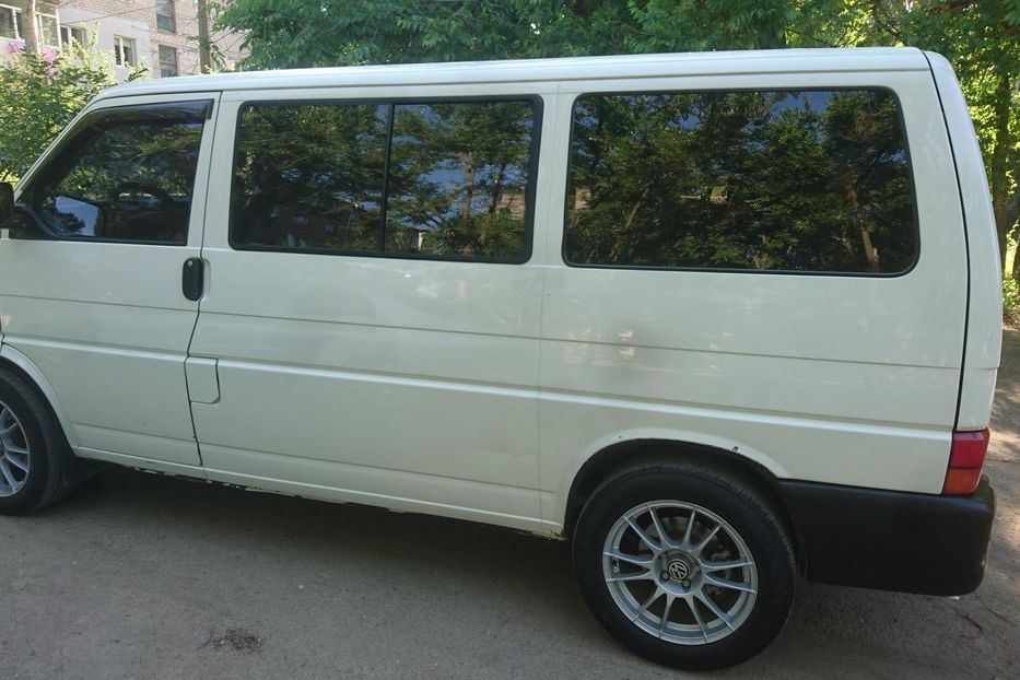 Продам Volkswagen T4 (Transporter) пасс. 2002 года в Николаеве