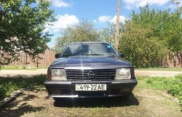 Продам Opel Monza 1982 года в г. Каменское, Днепропетровская область