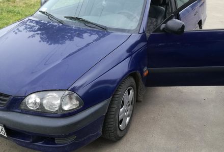 Продам Toyota Avensis 1999 года в Львове