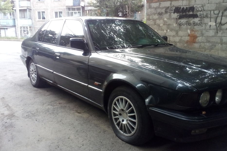 Продам BMW 735 i 1990 года в Харькове