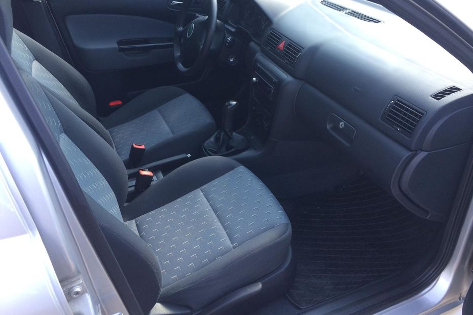 Продам Skoda Octavia 2002 года в Киеве