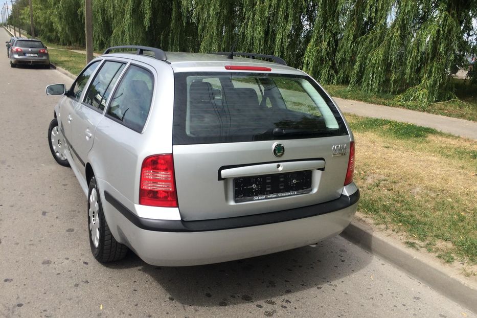 Продам Skoda Octavia 2002 года в Киеве