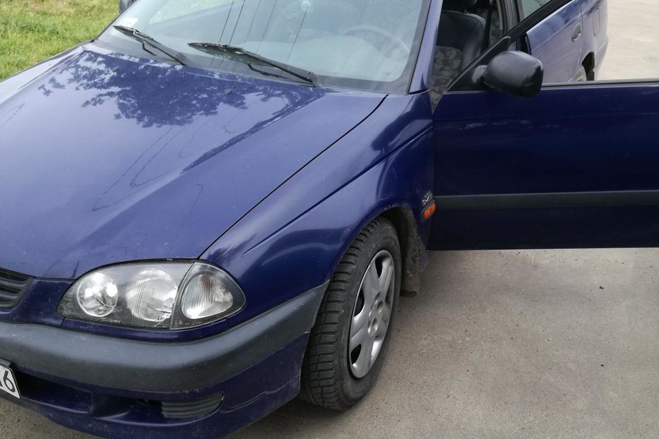 Продам Toyota Avensis 1999 года в Львове