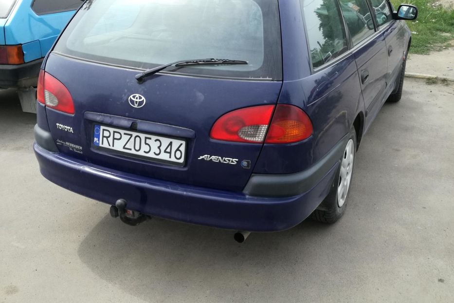 Продам Toyota Avensis 1999 года в Львове