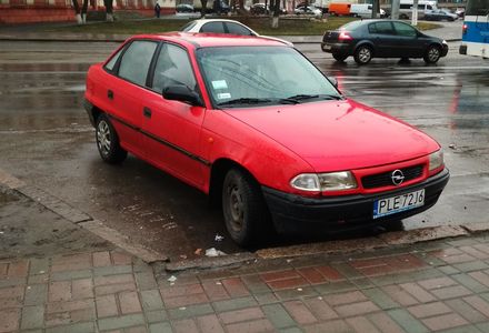 Продам Opel Astra F Седан 1998 года в г. Теплик, Винницкая область
