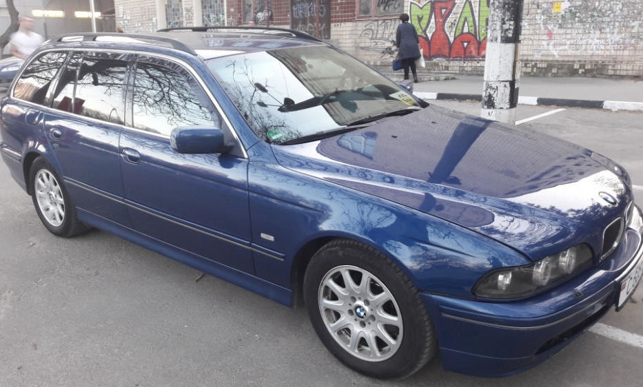 Продам BMW 530 2003 года в Одессе