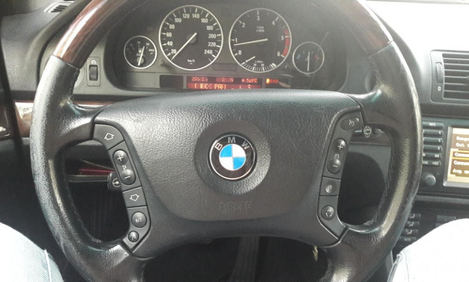 Продам BMW 530 2003 года в Одессе