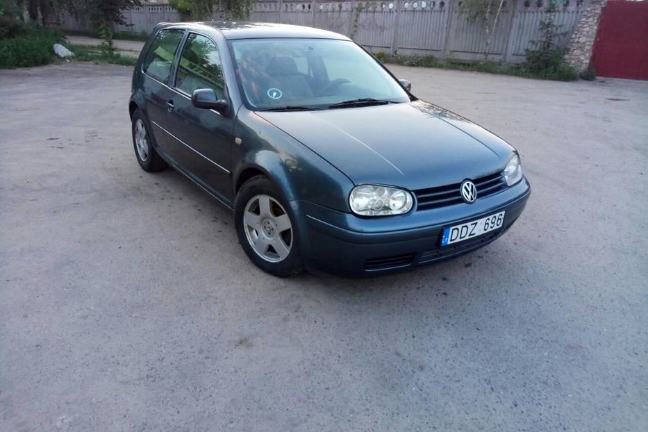 Продам Volkswagen Golf IV 1999 года в Киеве