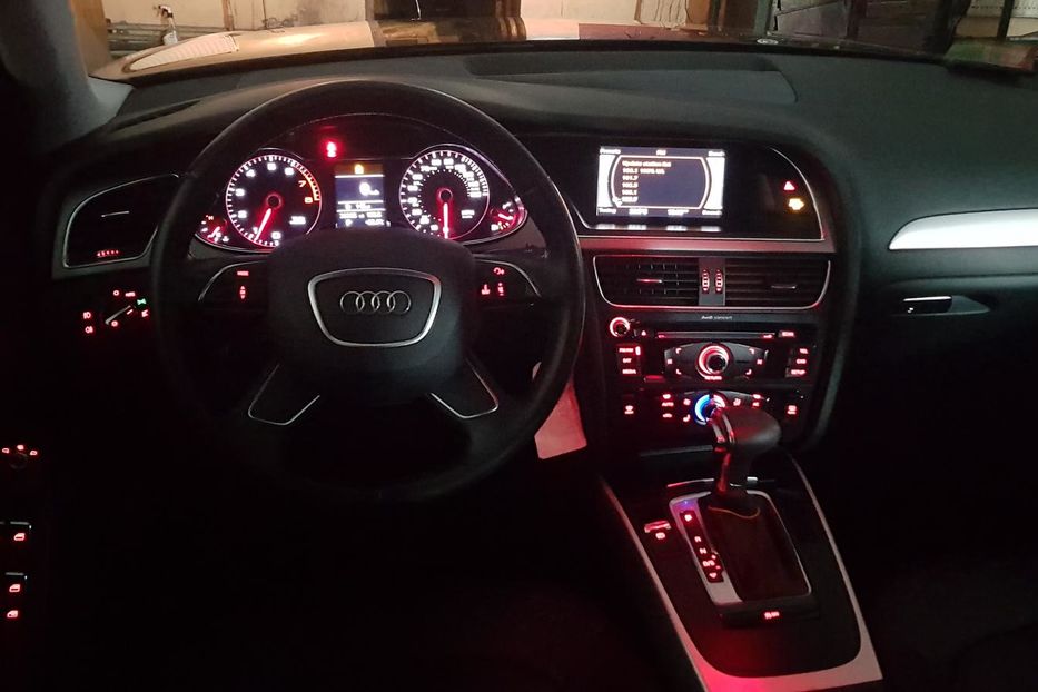 Продам Audi A4 PREMIUM 2013 года в Хмельницком