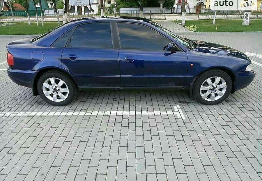 Продам Audi A4 1998 года в г. Коломыя, Ивано-Франковская область