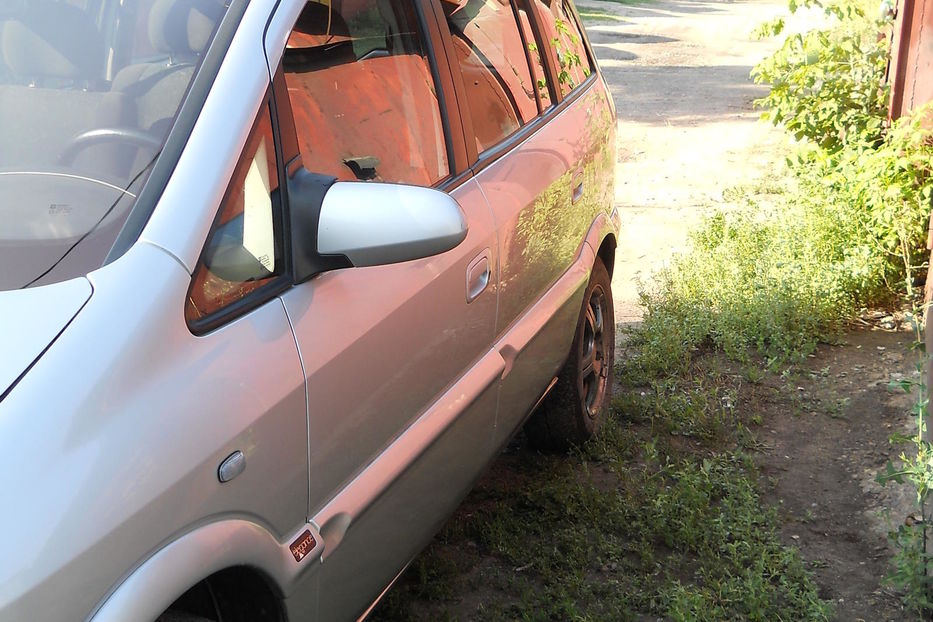 Продам Opel Zafira 2003 года в Харькове