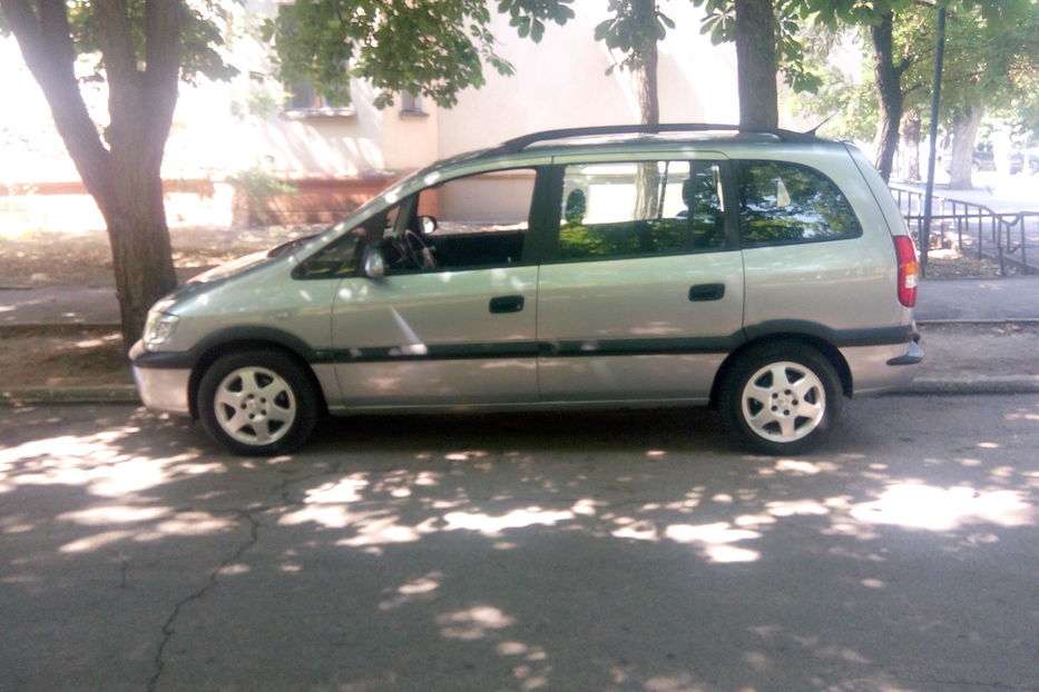 Продам Opel Zafira 2002 года в г. Новая Каховка, Херсонская область