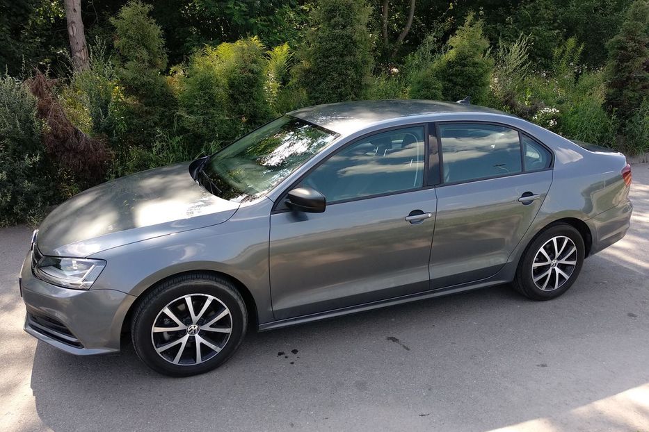 Продам Volkswagen Jetta VI 2016 года в Львове