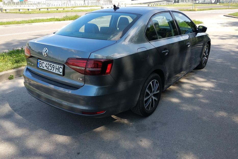 Продам Volkswagen Jetta VI 2016 года в Львове