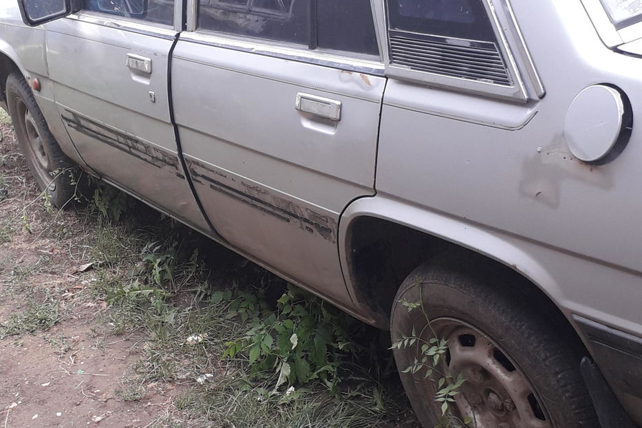 Продам Mazda 929 1984 года в г. Маяки, Одесская область