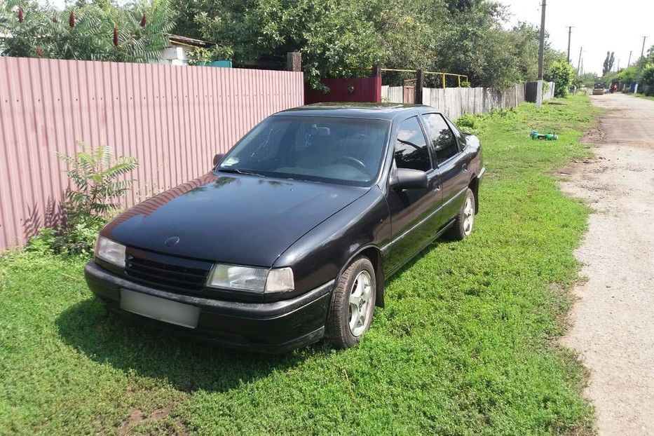 Продам Opel Vectra A 1989 года в г. Первомайский, Харьковская область