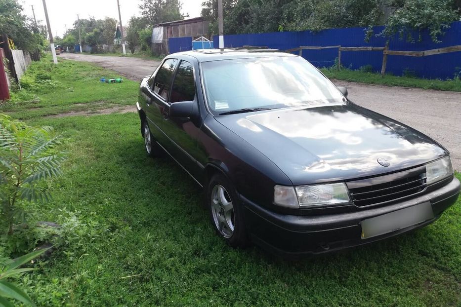 Продам Opel Vectra A 1989 года в г. Первомайский, Харьковская область