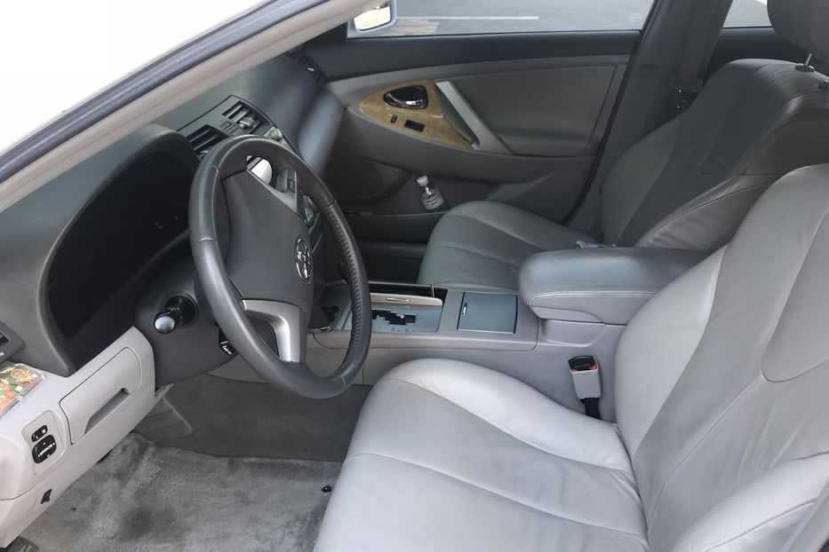 Продам Toyota Camry 2008 года в Одессе