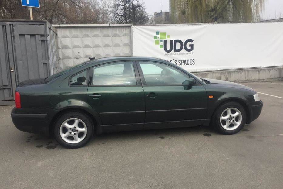 Продам Volkswagen Passat B5 2000 года в Киеве