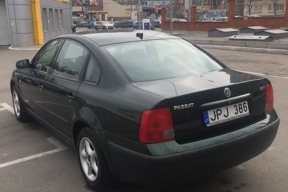 Продам Volkswagen Passat B5 2000 года в Киеве