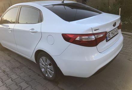 Продам Kia Rio Седан 2013 года в Днепре