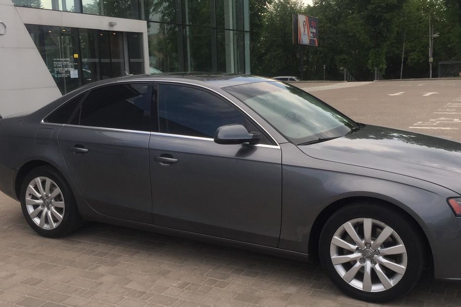 Продам Audi A4 2012 года в Львове