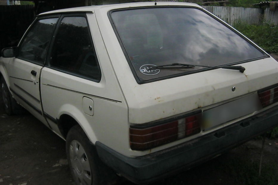 Продам Mazda 323 1985 года в г. Липовец, Винницкая область