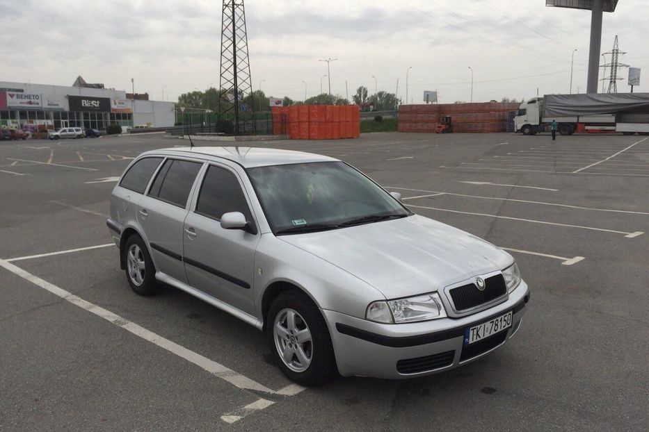 Продам Skoda Octavia Tour 2001 года в Харькове