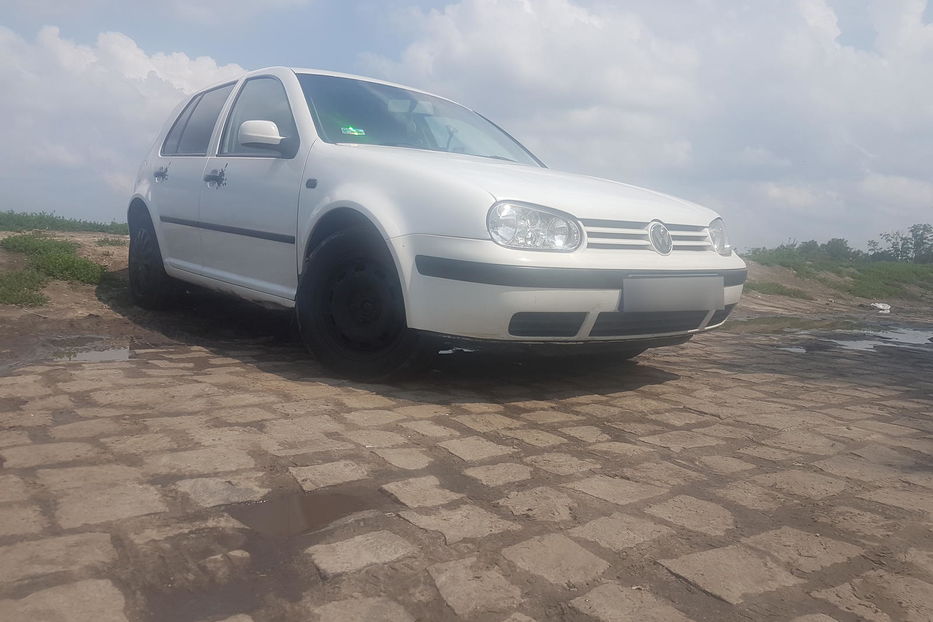 Продам Volkswagen Golf IV 1998 года в Киеве