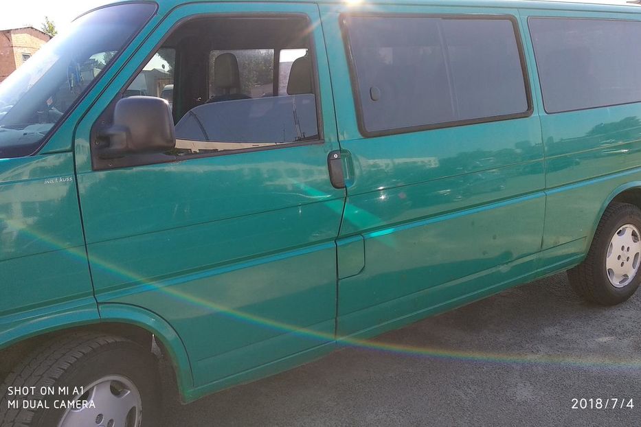 Продам Volkswagen T4 (Transporter) пасс. 2002 года в Киеве