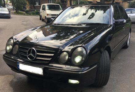 Продам Mercedes-Benz E-Class E430 AMG 2000 года в Киеве