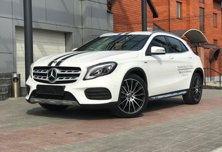 Продам Mercedes-Benz GLA-Class GLA 250 4MATIC  2018 года в Днепре