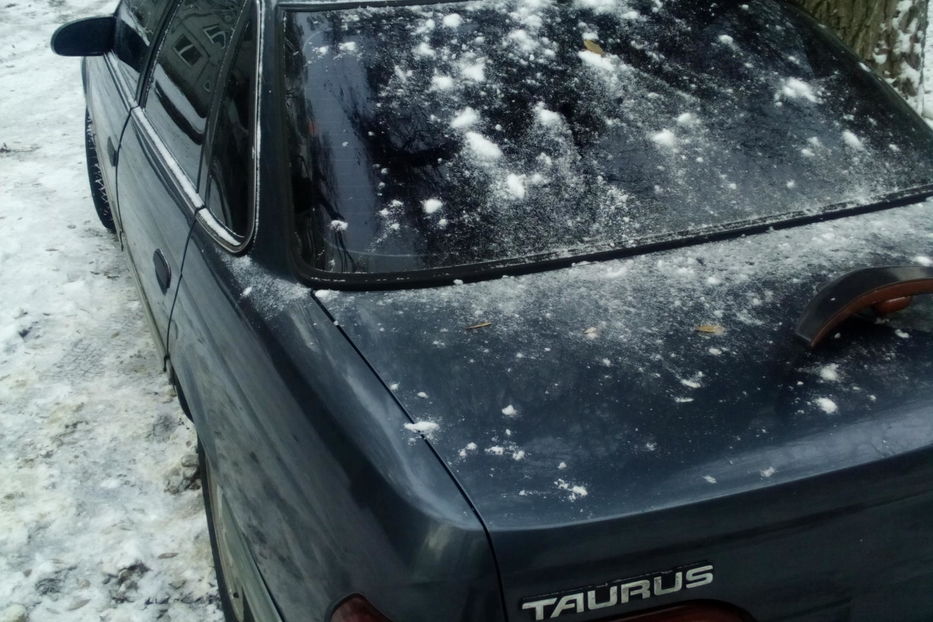 Продам Ford Taurus L 1992 года в Луганске