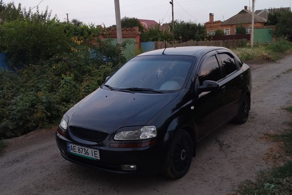 Продам Chevrolet Aveo Седан 2004 года в г. Никополь, Днепропетровская область