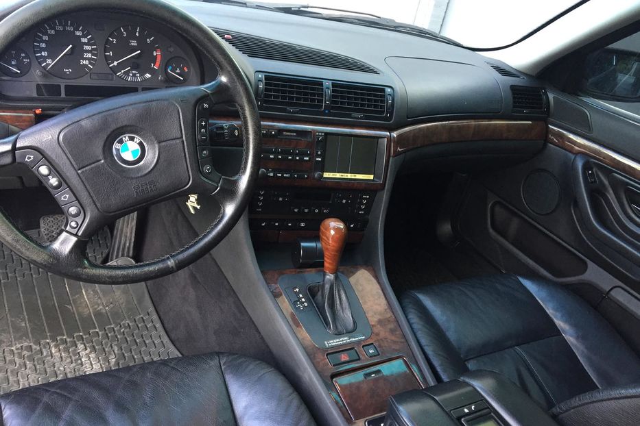 Продам BMW 740 1998 года в Сумах