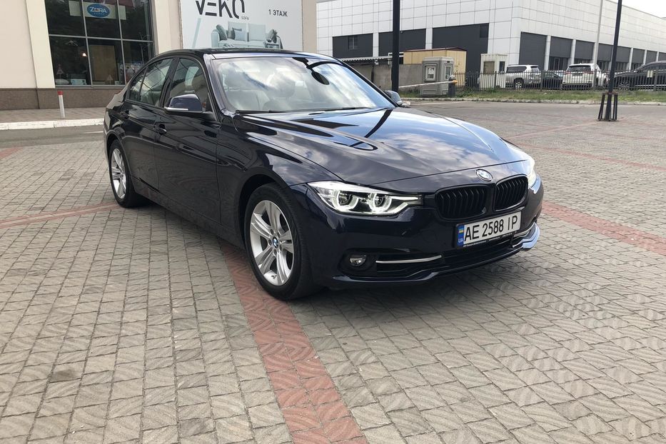 Продам BMW 328 Xdrive 2016 года в Днепре