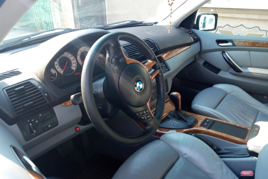 Продам BMW X5 2001 года в г. Ватутино, Черкасская область