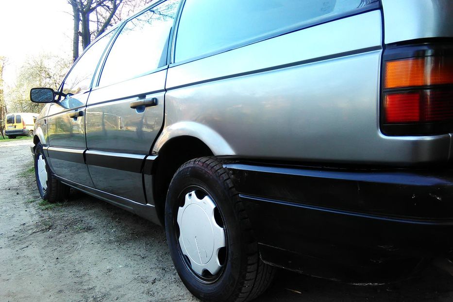 Продам Volkswagen Passat B3 1989 года в Черновцах