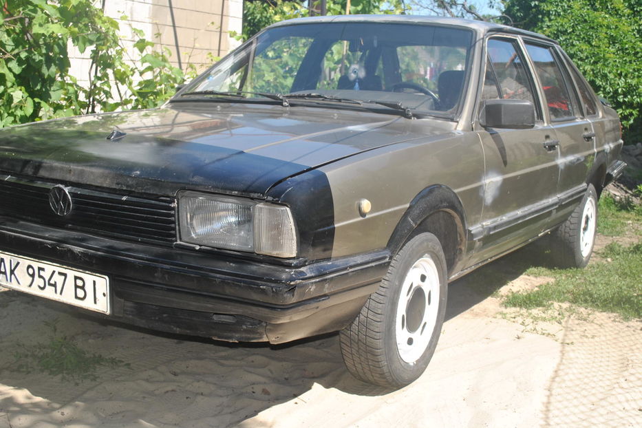 Продам Volkswagen Santana B2 1983 года в г. Каменское, Днепропетровская область