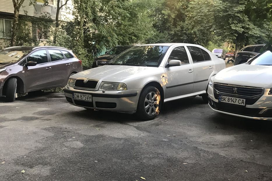 Продам Skoda Octavia 2000 года в Днепре