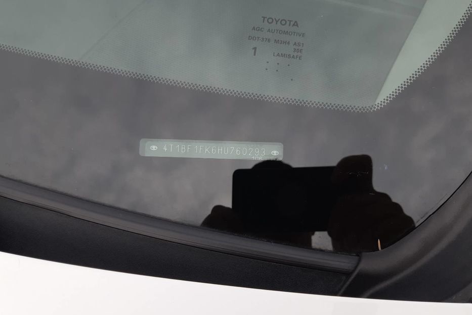 Продам Toyota Camry SE 2017 года в Киеве