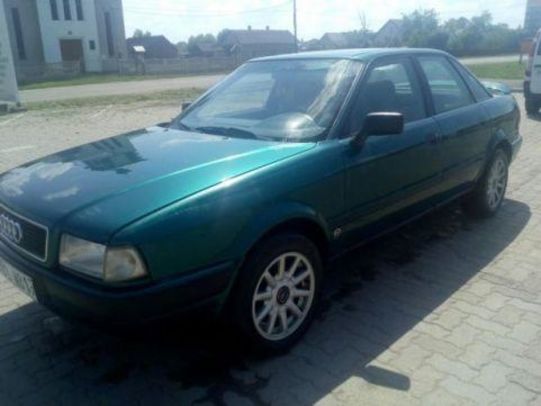 Продам Audi 80 Хороша машина 1993 года в г. Сторожинец, Черновицкая область