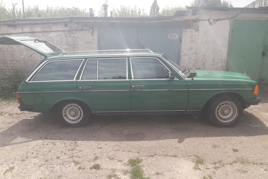 Продам Mercedes-Benz E-Class 1981 года в Харькове