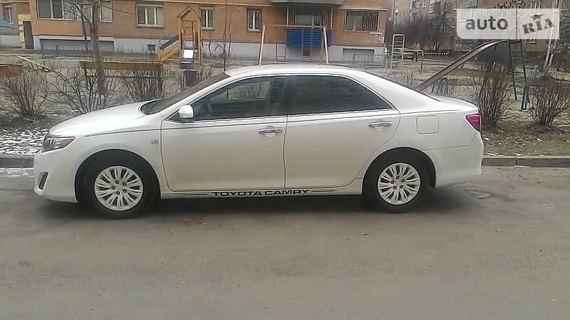 Продам Toyota Camry 55 2014 года в Полтаве